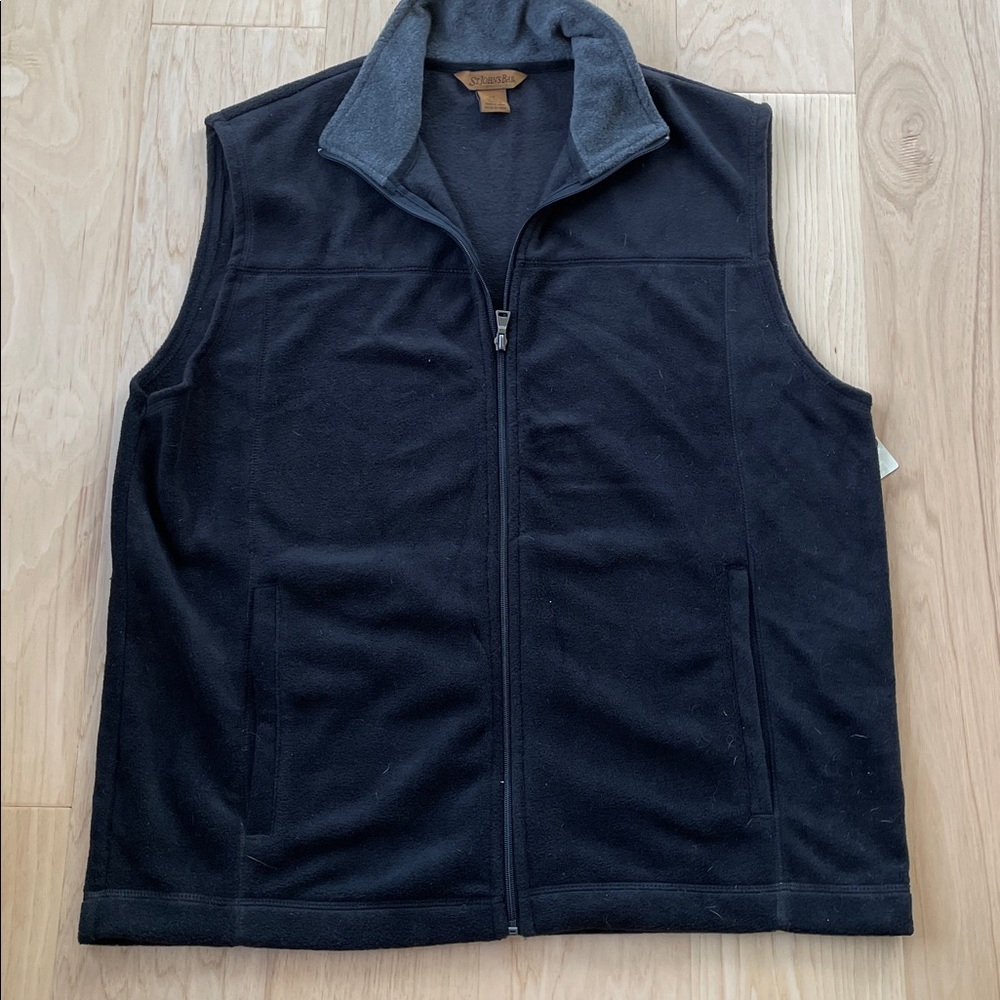 St. John's Bay Women’s Black Adirondack Fleece Full Zip Up Cool Weather Vest NWT